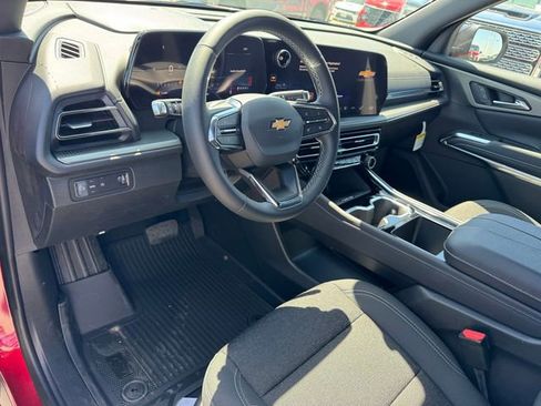 New 2026 Chevrolet Traverse LT w/ Sun and Wheel Package image 12