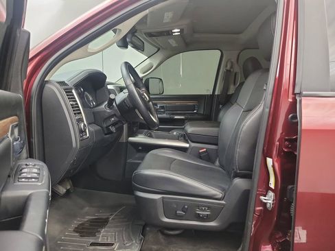 Used 2018 RAM 2500 Laramie w/ Sport Appearance Group image 5