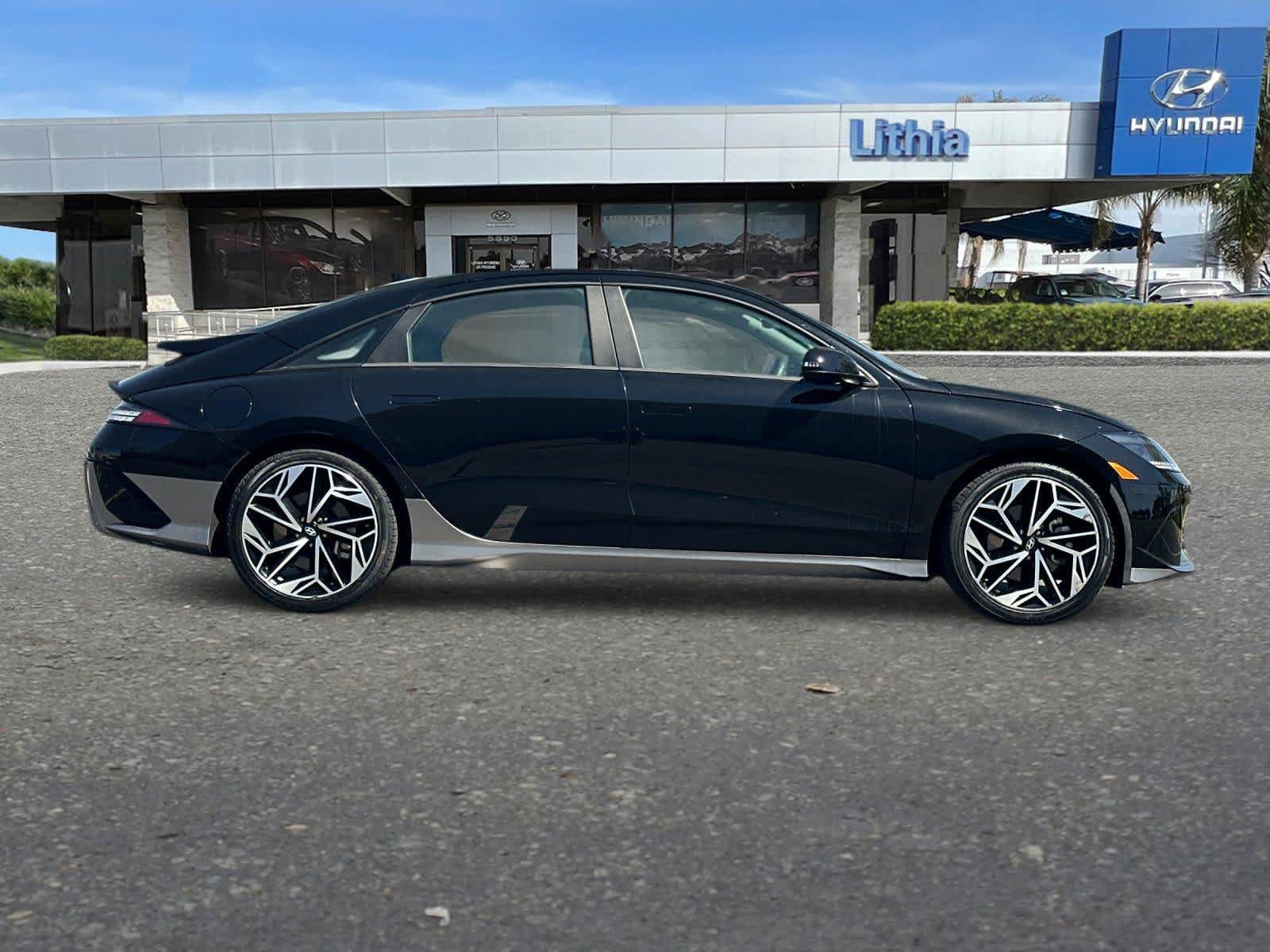 Used 2023 Hyundai Ioniq 6 SEL RWD image 9