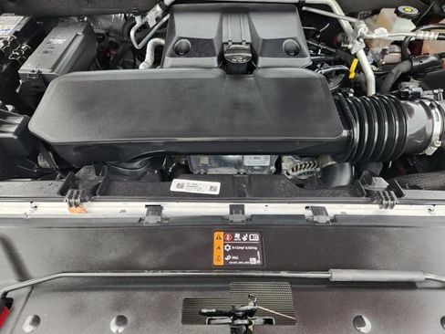 Used 2025 Chevrolet Colorado W/T w/ WT Custom Package RWD image 31