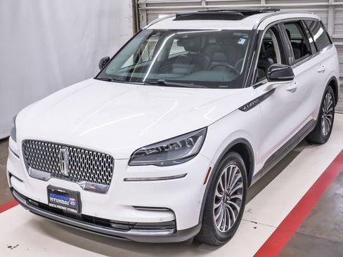 Used 2022 Lincoln Aviator Reserve w/ Elements Package Plus RWD image 1