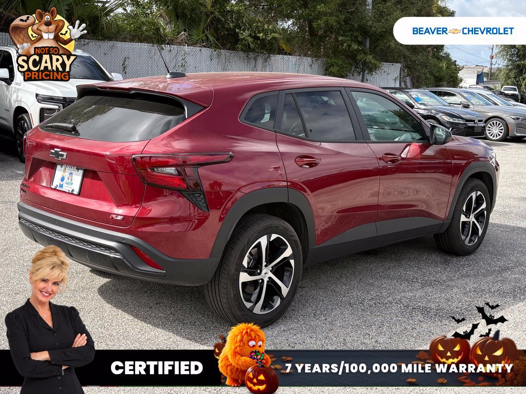 Used 2025 Chevrolet Trax RS w/ Sunroof Package FWD image 7
