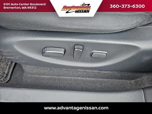 Used 2020 Nissan Leaf SV w/ SV Technology Package image 11