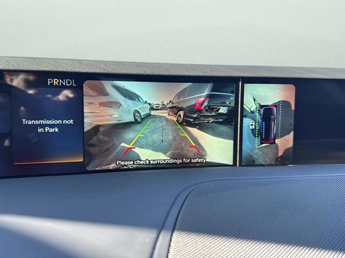 Used 2024 Lincoln Nautilus Reserve image 19