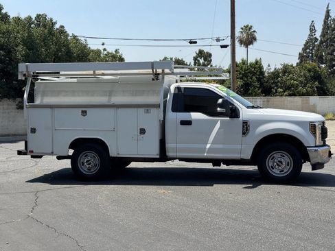 Used 2018 Ford F350 XL w/ Power Equipment Group image 8