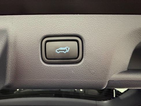 Used 2025 Hyundai Palisade Limited image 14