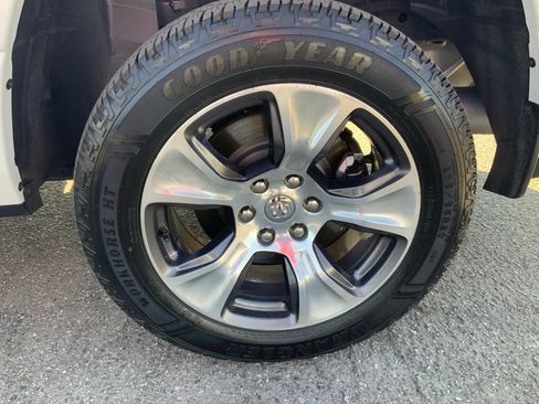 Used 2023 RAM 1500 Laramie RWD image 11