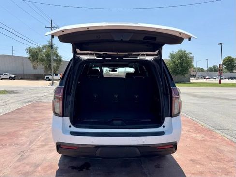 Used 2021 Chevrolet Tahoe Z71 w/ Z71 Signature Package AWD/4WD image 7