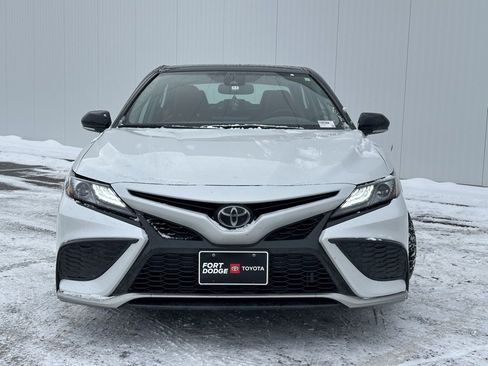 Used 2023 Toyota Camry XSE image 7