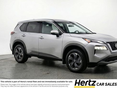 Used 2025 Nissan Rogue SV image 1