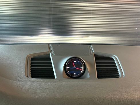 Certified 2020 Porsche Cayenne AWD/4WD image 23