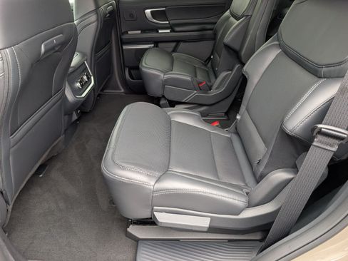 New 2027 Ford Expedition Platinum w/ Stealth Performance Package AWD/4WD image 31