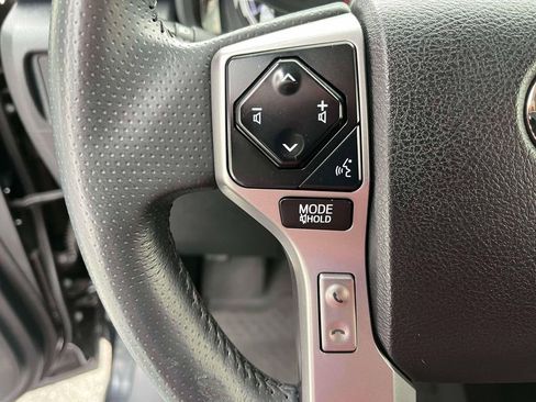 Used 2021 Toyota 4Runner Limited AWD/4WD image 30
