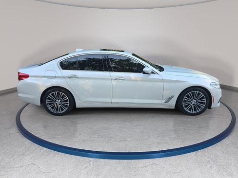 Used 2018 BMW 540i RWD image 4