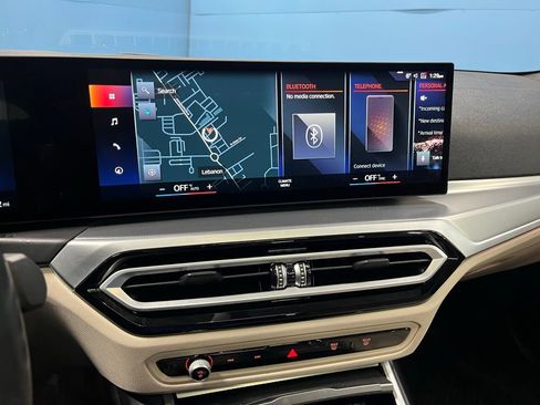 Used 2023 BMW i4 eDrive40 w/ Premium Package image 9