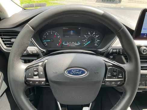 Used 2022 Ford Escape SE w/ Convenience Package AWD/4WD image 6