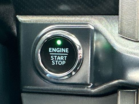 Used 2023 Ford F150 Limited image 37