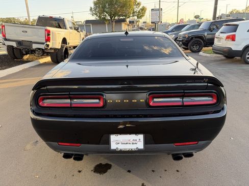 Used 2021 Dodge Challenger R/T Scat Pack image 5