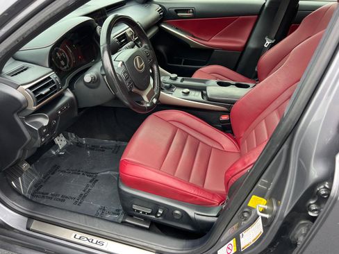 Used 2018 Lexus IS 300 F Sport w/ F Sport Package image 10
