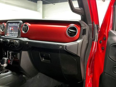 Used 2020 Jeep Gladiator Rubicon w/ Dual Top Group AWD/4WD image 19