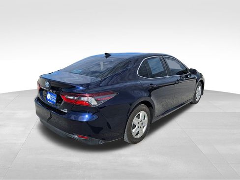 Used 2021 Toyota Camry LE FWD image 6