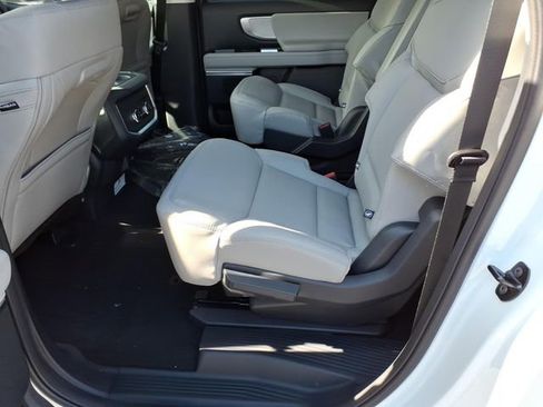 New 2026 Ford Expedition Max Active AWD/4WD image 22