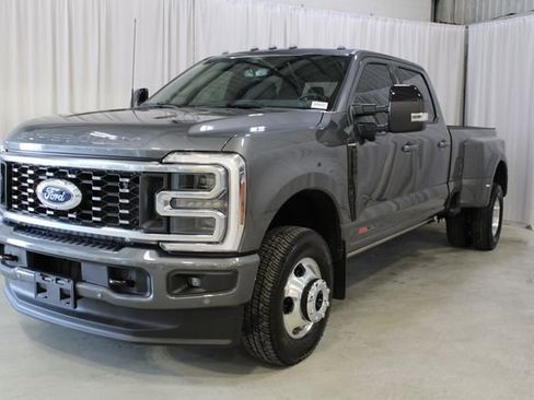 New 2026 Ford F350 Platinum AWD/4WD image 37