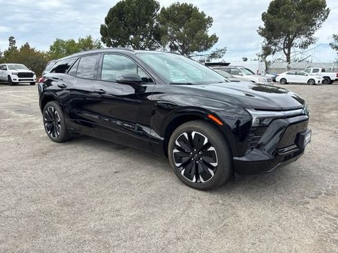 Used 2024 Chevrolet Blazer EV RS AWD/4WD image 2