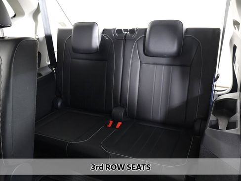 Used 2023 Volkswagen Tiguan SE FWD image 7