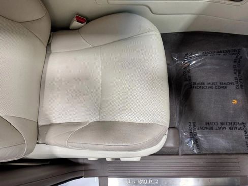 Used 2018 Lexus GX 460 image 21