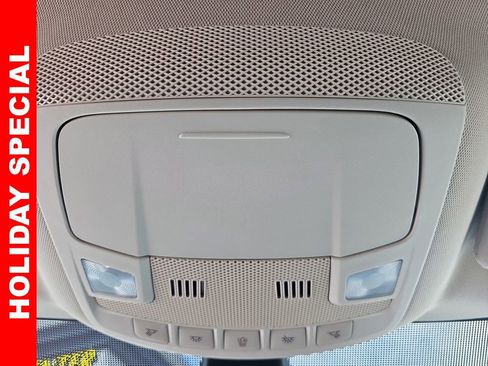 Used 2023 Ford Edge Titanium image 30