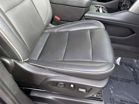 Used 2021 Chevrolet Tahoe Premier image 12