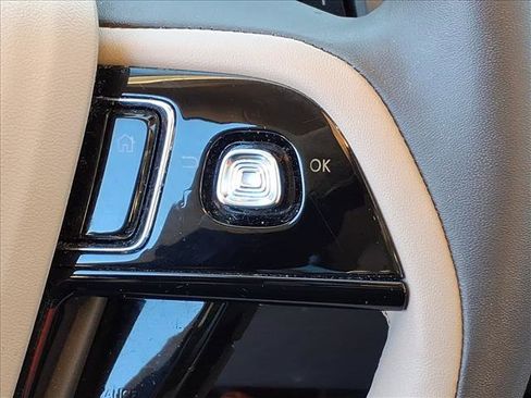 Certified 2022 Lincoln Corsair Standard w/ Equipment Group 101A image 12