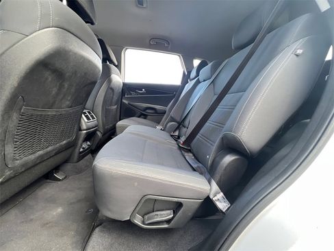 Used 2016 Kia Sorento LX w/ LX Convenience Package image 31