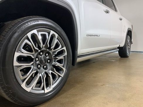 Used 2023 GMC Sierra 1500 Denali Ultimate image 2