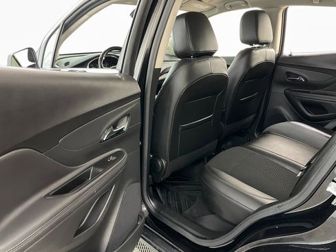 Certified 2022 Buick Encore Preferred w/ Safety Package image 40