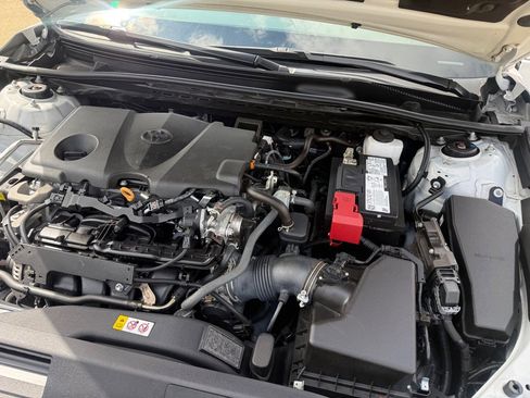 Used 2023 Toyota Camry SE w/ Cold Weather Package image 30