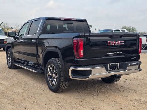 New 2026 GMC Sierra 1500 SLT image 7