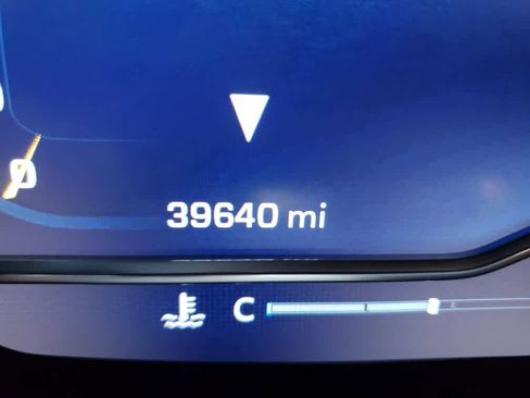 Used 2022 Chevrolet Tahoe LT w/ Luxury Package image 26