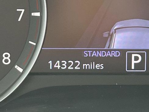 Certified 2025 INFINITI QX50 Luxe image 22