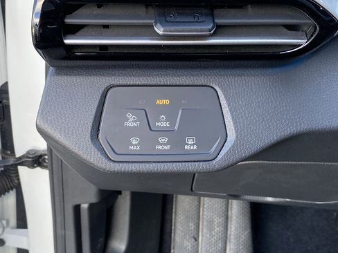 Used 2023 Volkswagen ID.4 Pro S Plus AWD/4WD image 45
