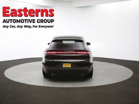 Used 2024 Porsche Cayenne Coupe w/ Premium Package Plus image 38