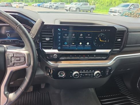 Certified 2023 Chevrolet Silverado 1500 LT AWD/4WD image 17