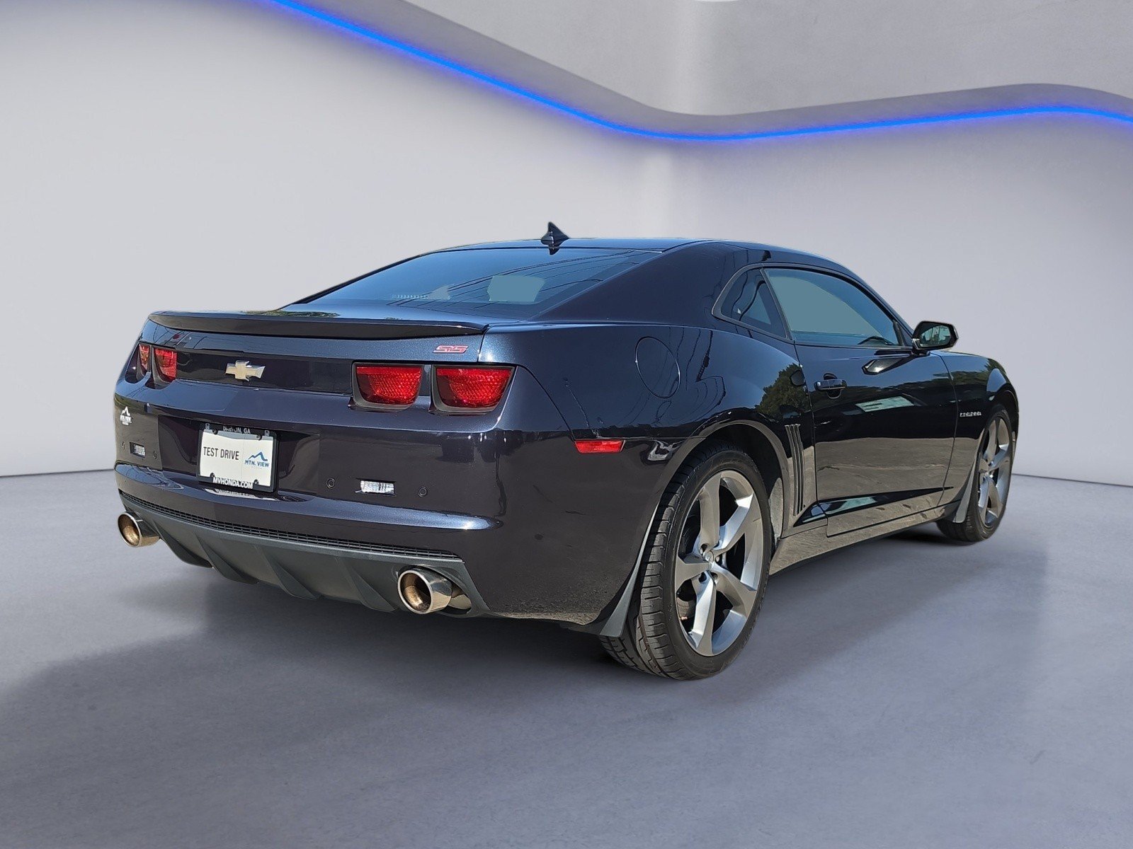 Used 2013 Chevrolet Camaro SS w/ RS Package RWD image 6