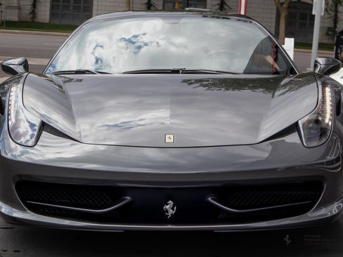 Used 2010 Ferrari 458 Italia Coupe RWD image 9