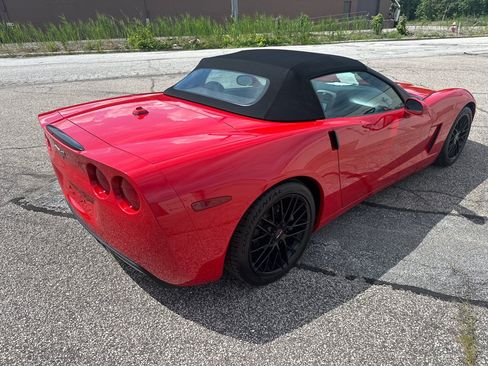 Used 2005 Chevrolet Corvette Convertible w/ Preferred Equipment Group RWD image 10