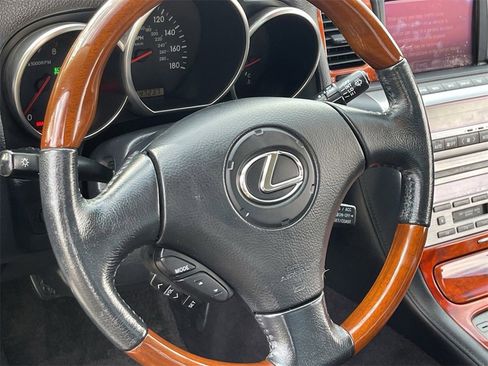 Used 2003 Lexus SC 430 Convertible image 21