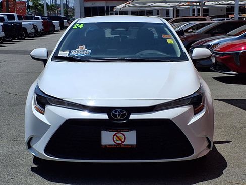 Used 2024 Toyota Corolla LE FWD image 2