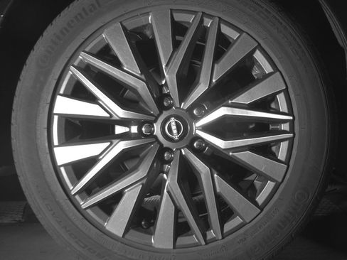 Used 2025 Nissan Altima 2.5 SV image 15