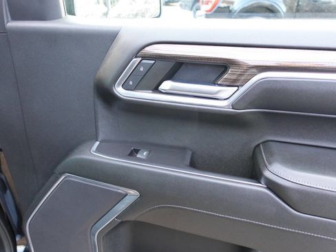 Used 2024 Chevrolet Silverado 1500 LT AWD/4WD image 31